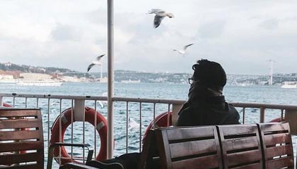 开云体育中国-那不勒斯翻盘勒沃库森，卡瓦哈尔高光表现