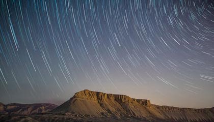 开云体育在线-拜仁封神夜！数据铁幕锁死姆巴佩，欧冠登顶的终极密码